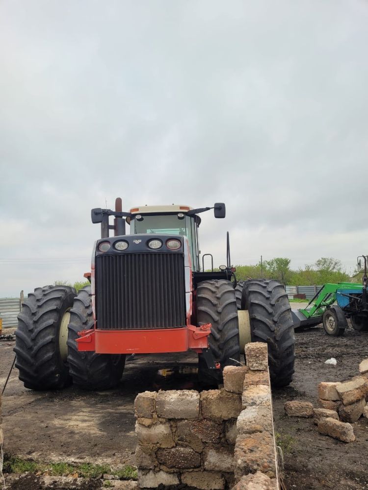 Продам  колесный трактор Бюллер Верстаил 425 (Buhler Versatile 425)