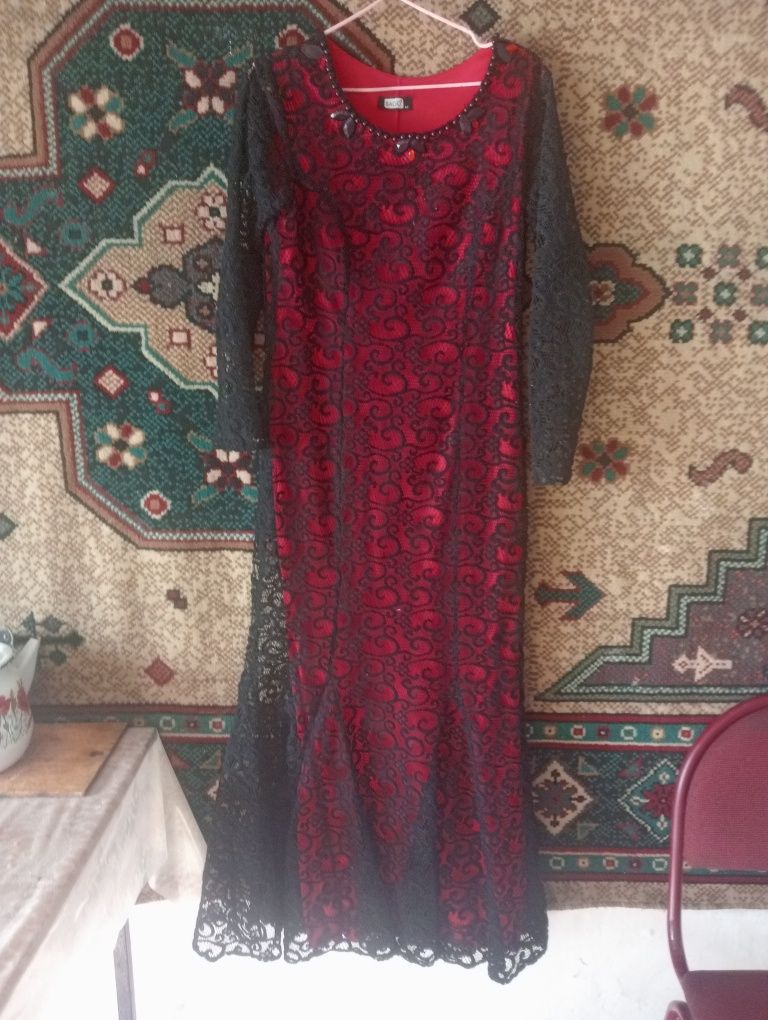 Продам платья по доступным ценам