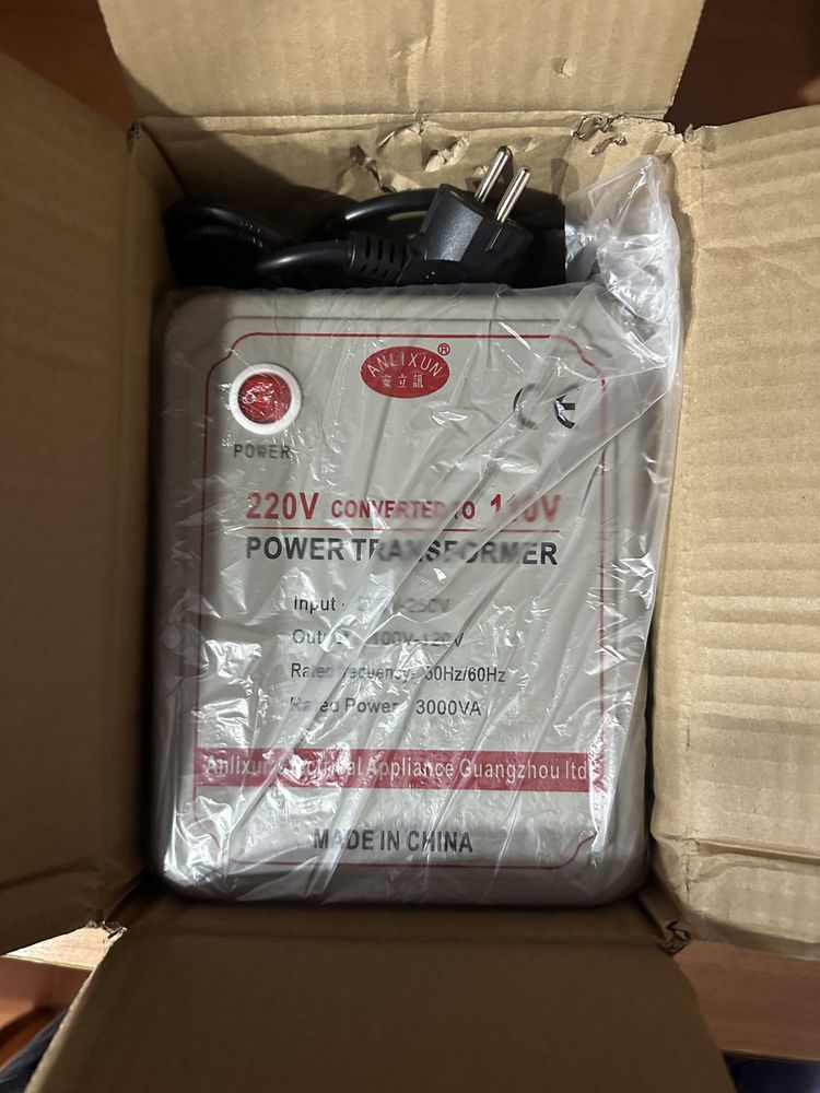 Трансформатор понижающий с 220v/240v на 110v/120v 3000w dyson