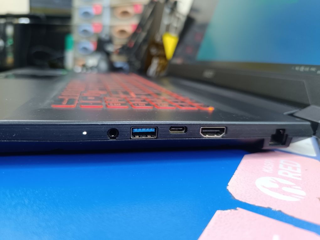 Ноутбук MSI Katana GF76