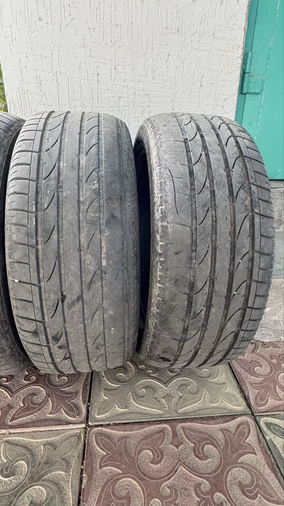 Шины 235/55/17 Bridgestone