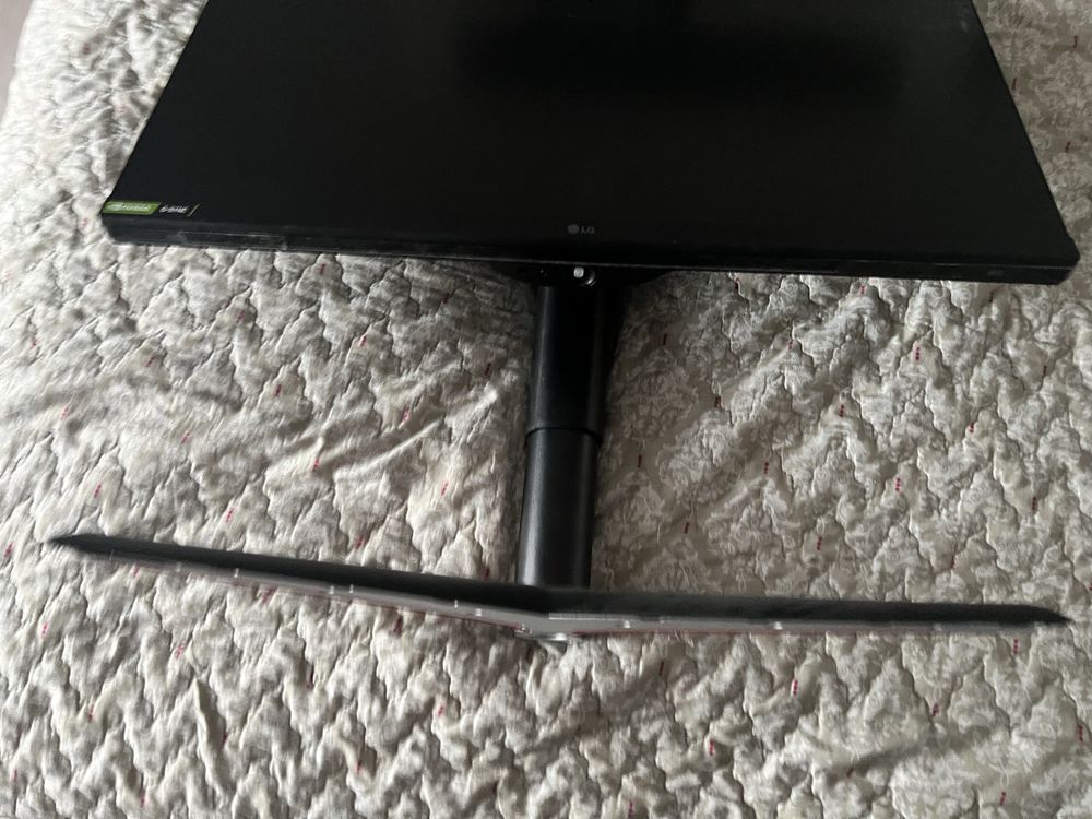 Продам игровой монитор 144Hz lg 27gl650f