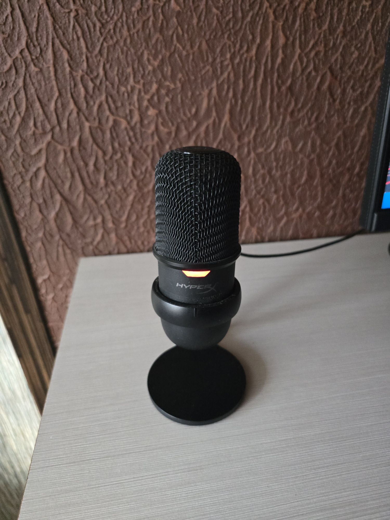 Продам игровой пк(системный блок, монитор, микрофон)
