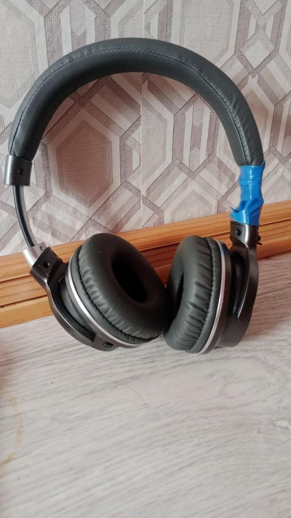 наушники marshall продается срочно