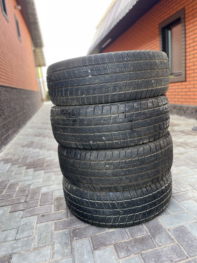Срочно продам зимние автошины