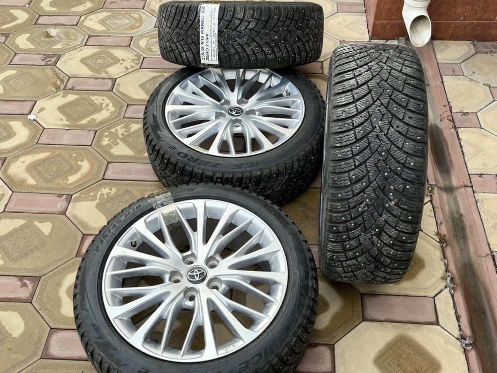 Pirelli Ice Zero 2 235/45 R18 98H c шипами