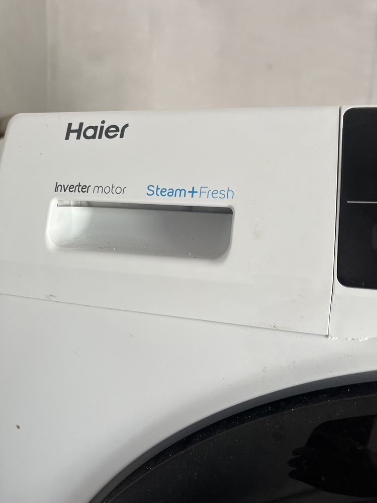 Продаю стиральную машину Haier 6 кг, пользовались 1 год .