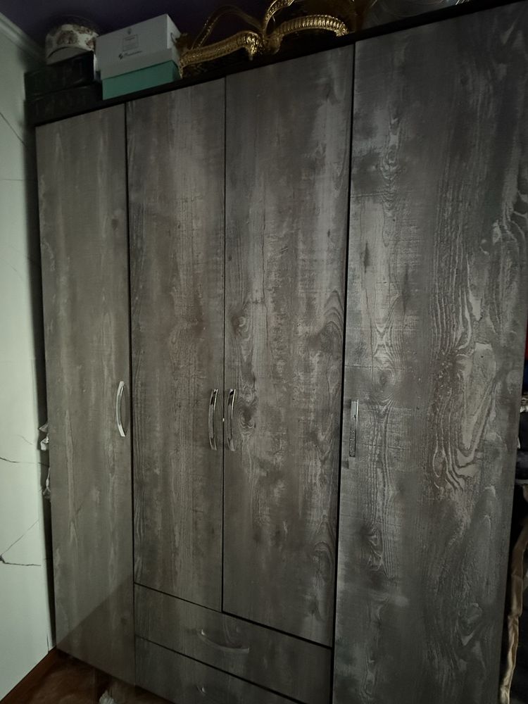 Срочно продам шифоньер