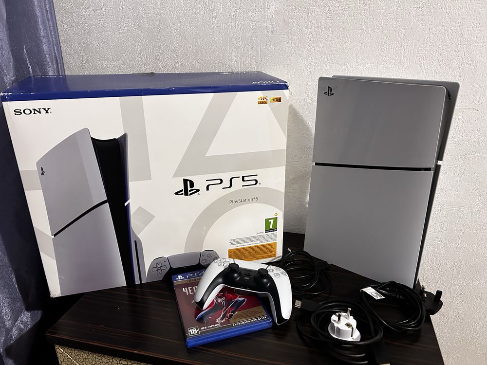 Продаю PlayStation 5 Slim 1 tb