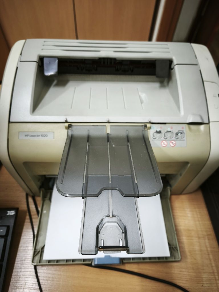Принтер HP Laser Jet 1020