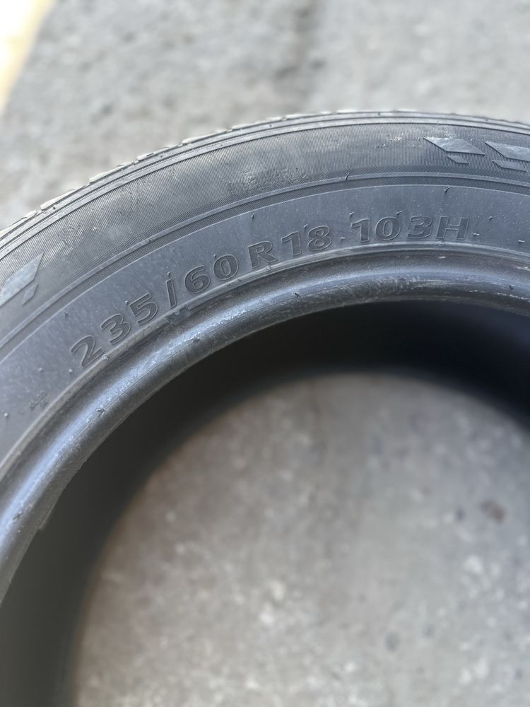 Покрышки б/у, размер 235/60 R18