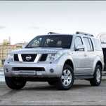 Стекла фар на Nissan Pathfinder