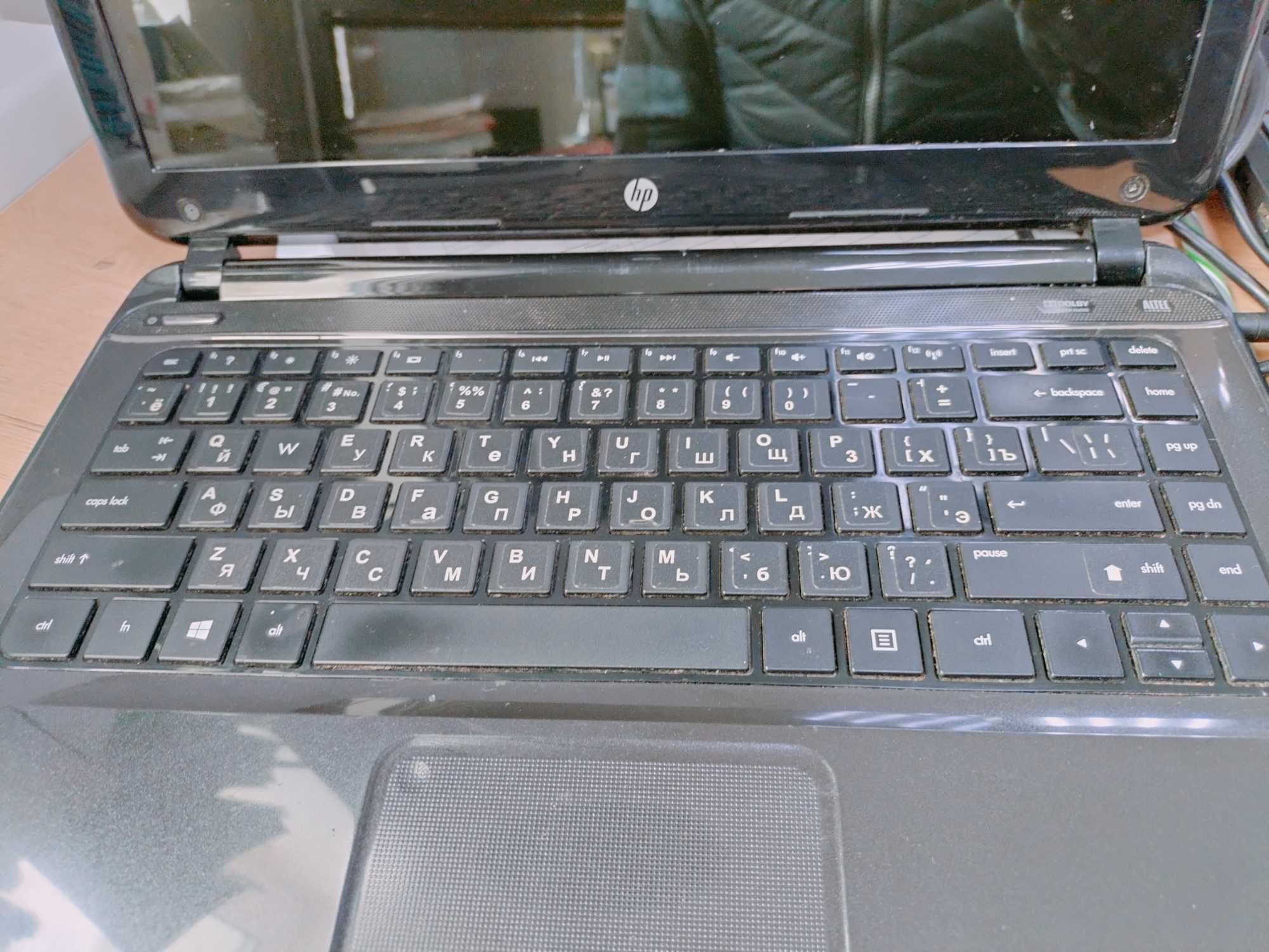 Ноутбук HP +зарядка