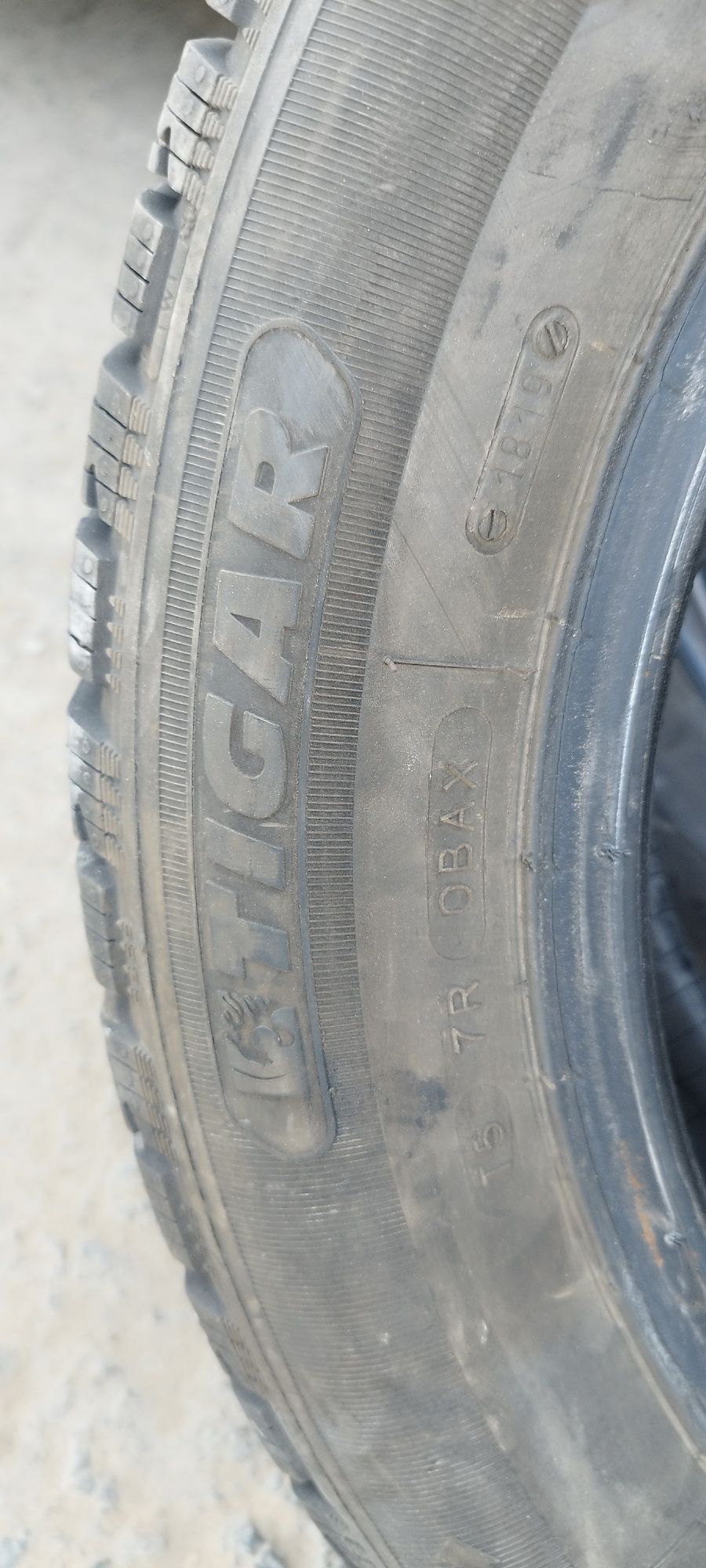 Продам зимние шины 205/60/16