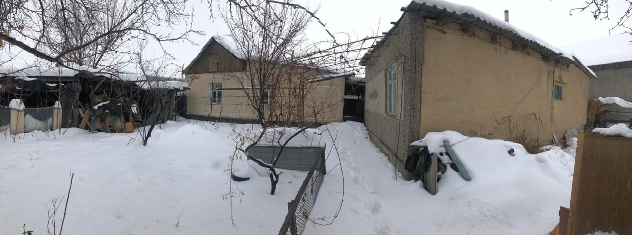 Продам дом, в районе центрального парка