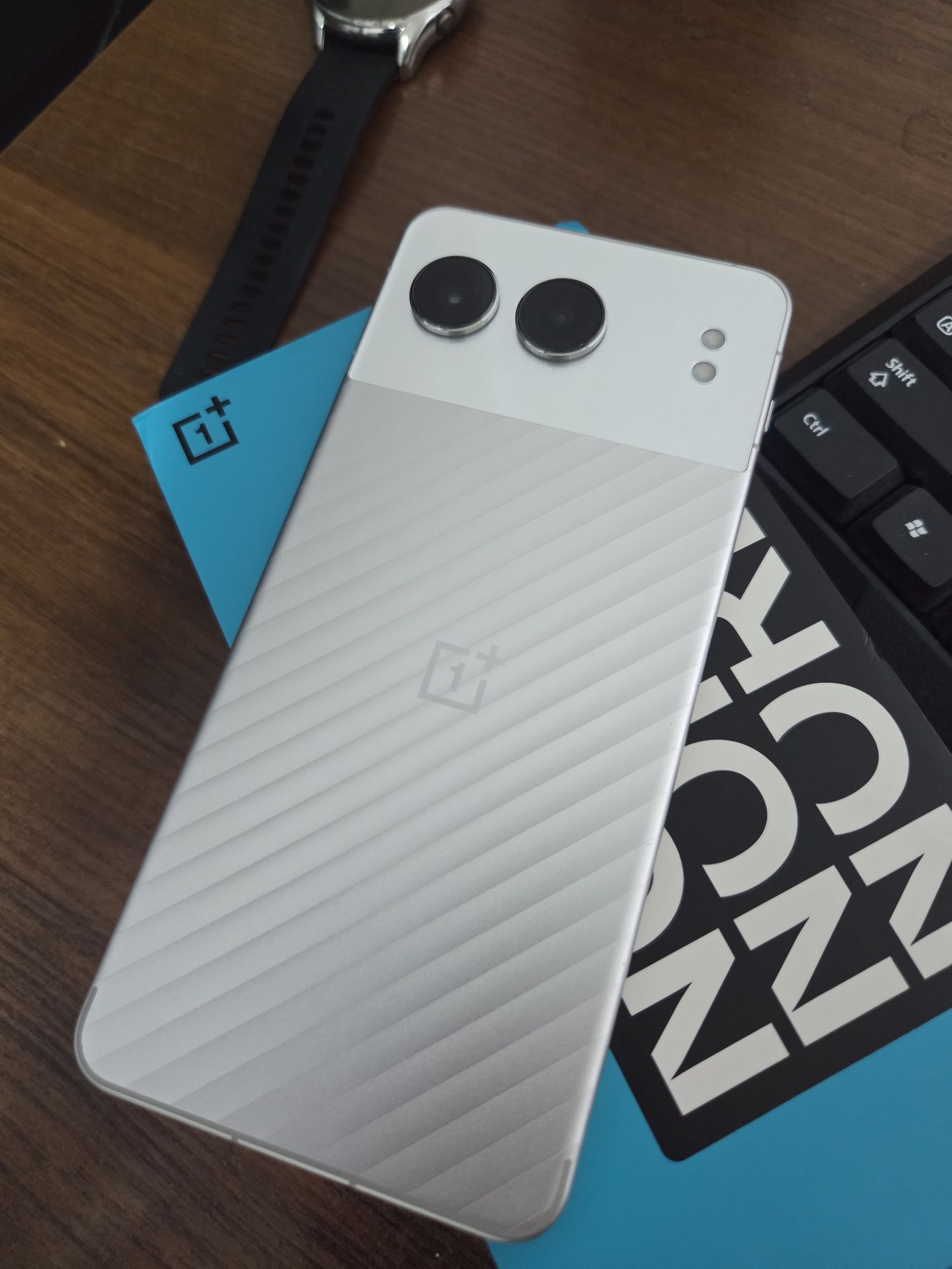 OnePlus nord 4,16/512