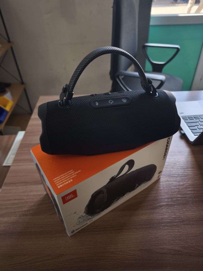 JBL Charge 6 продам