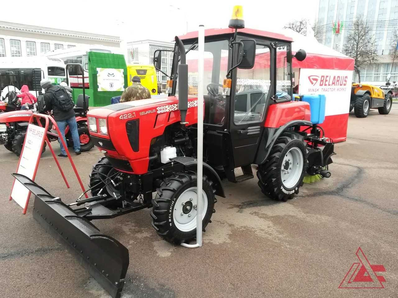 Трактор Беларус-422.1