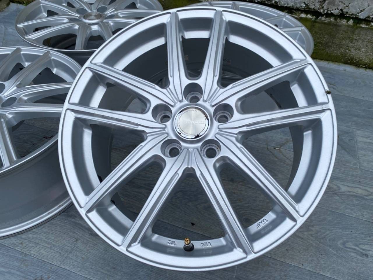 Диски R 17 на Subaru, Toyota