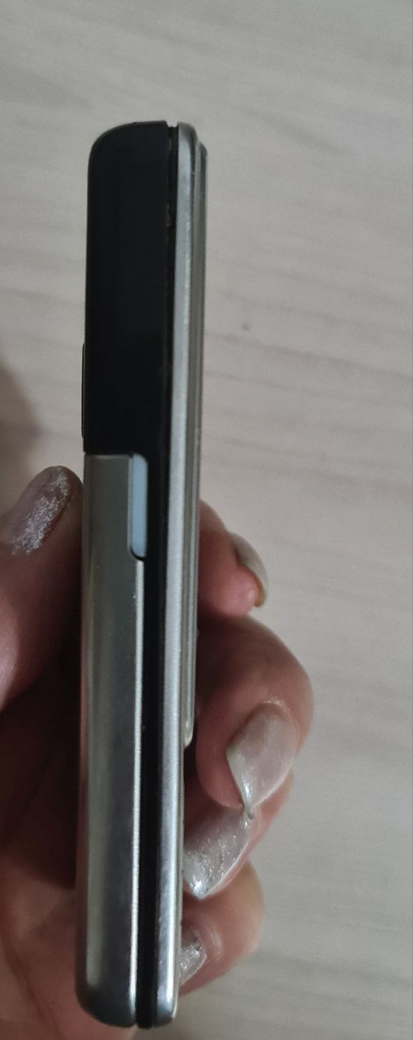 Телефон Nokia 6300