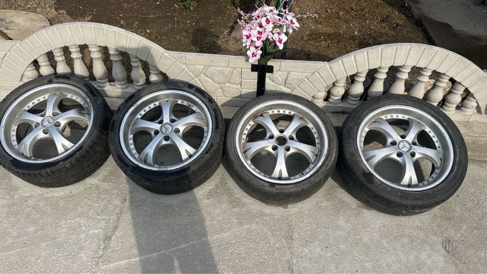 Диски R18 разноширокие стояли на мерс