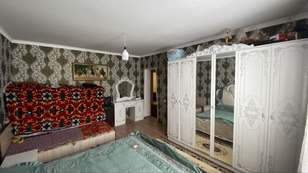 Үй сатылады 4 бөлмелі