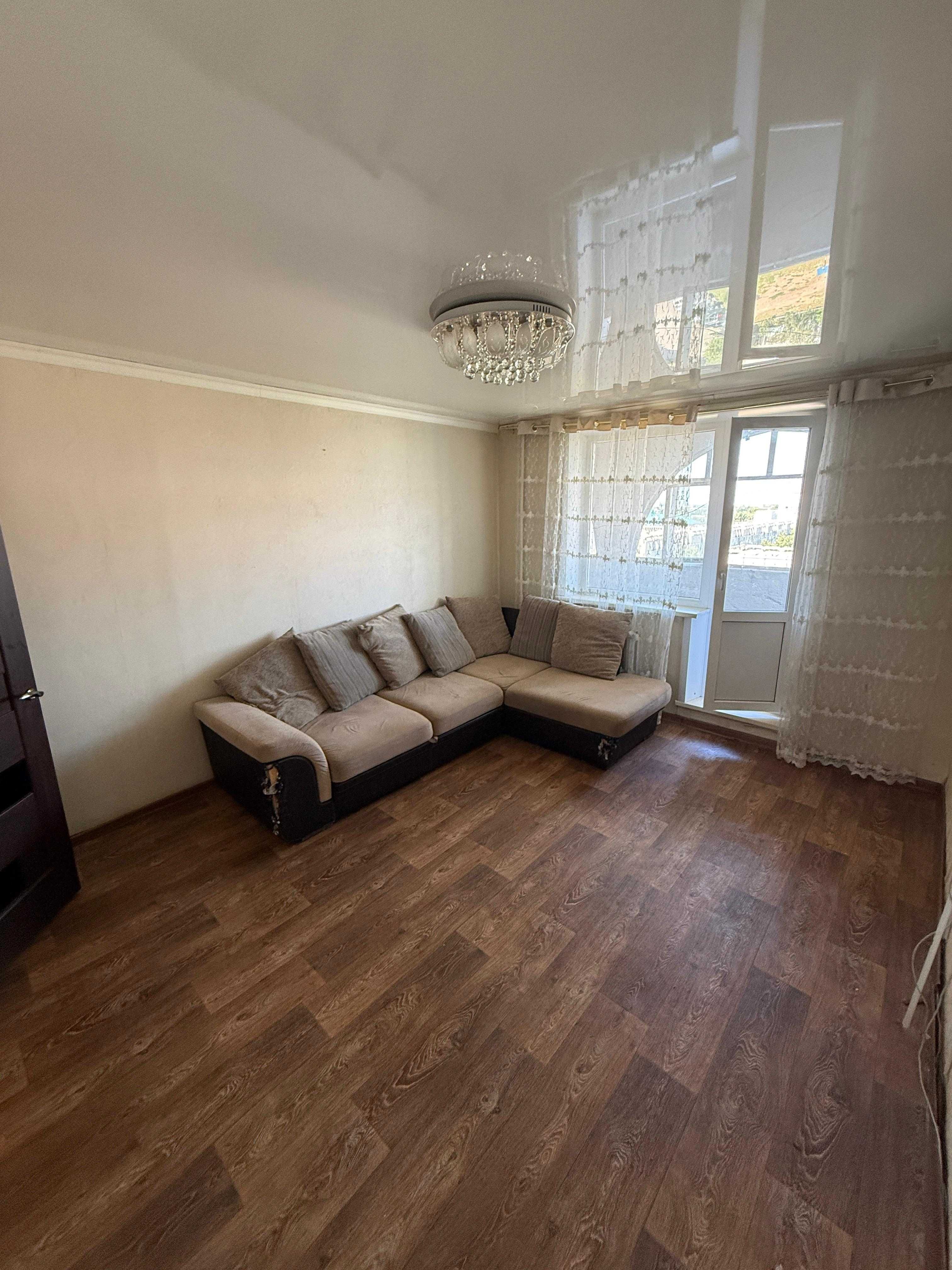 Продам 3 ком кв 8 мкр