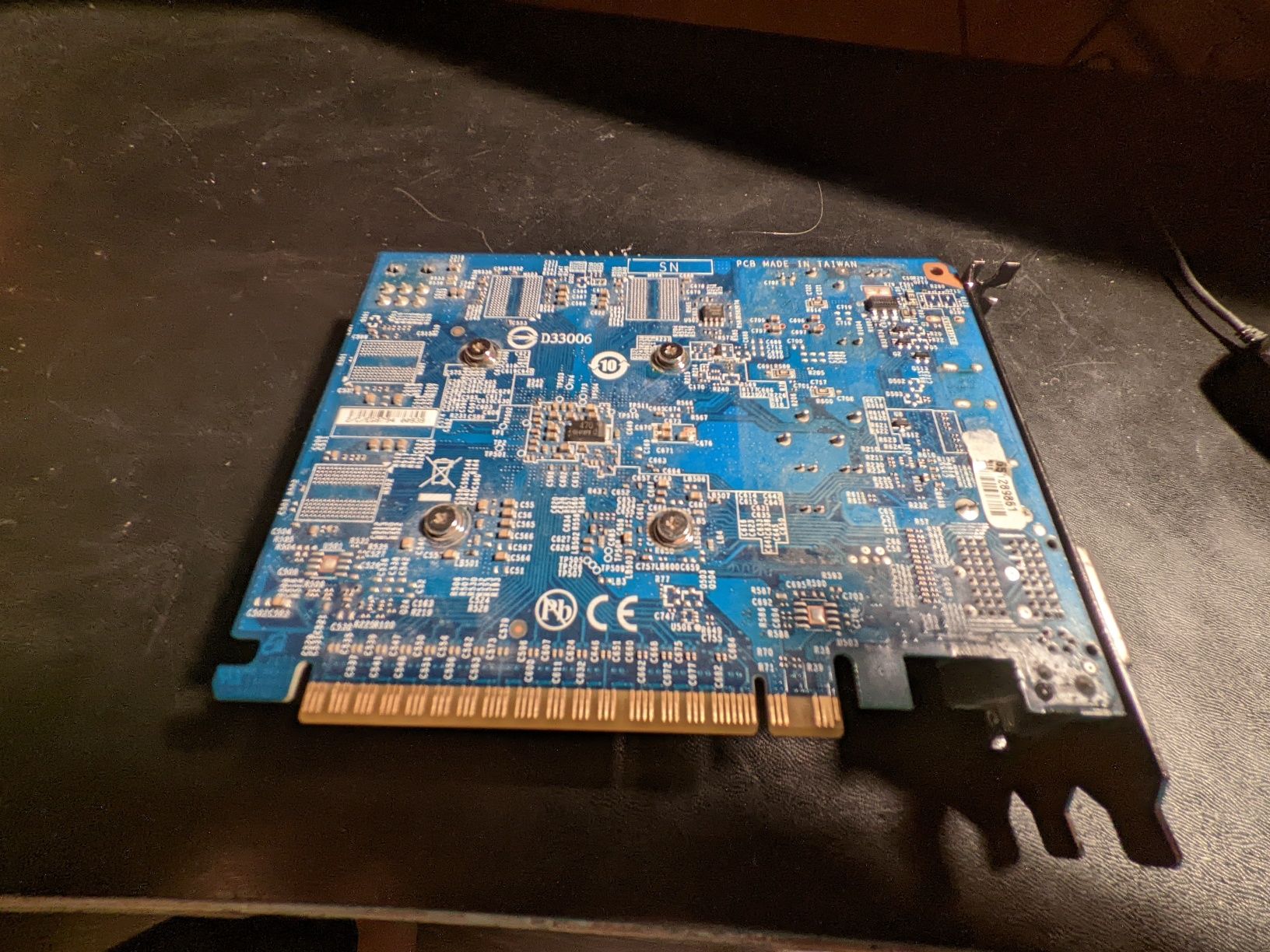 Видеокарта  Gigabyte GeForce GTX 750 (GV-N750OC-2GI)