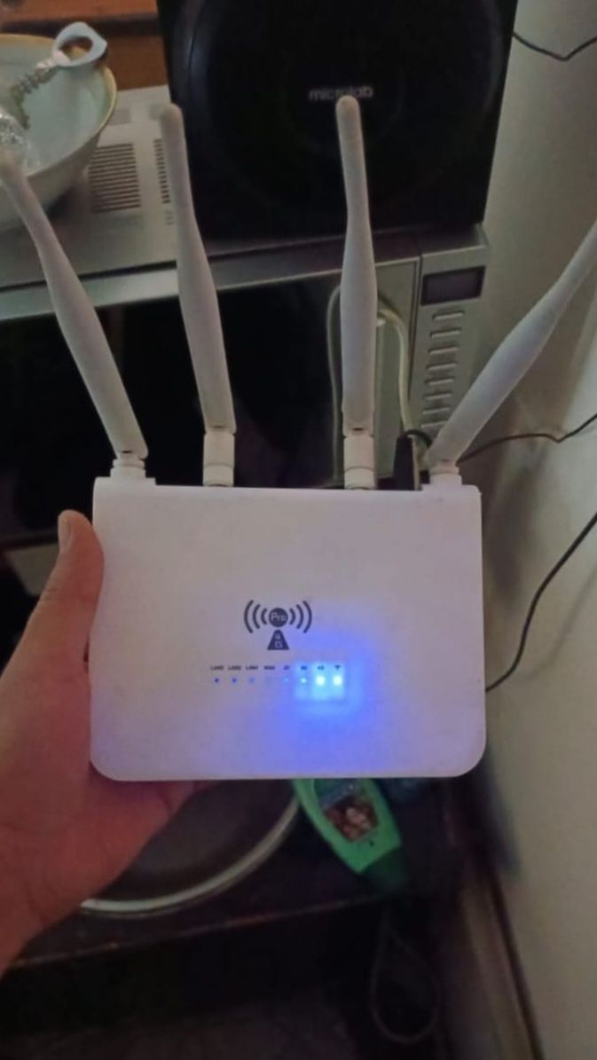 Билайн актив алтел теле2 кселл izi 4G Wi-Fi роутер модем через симку