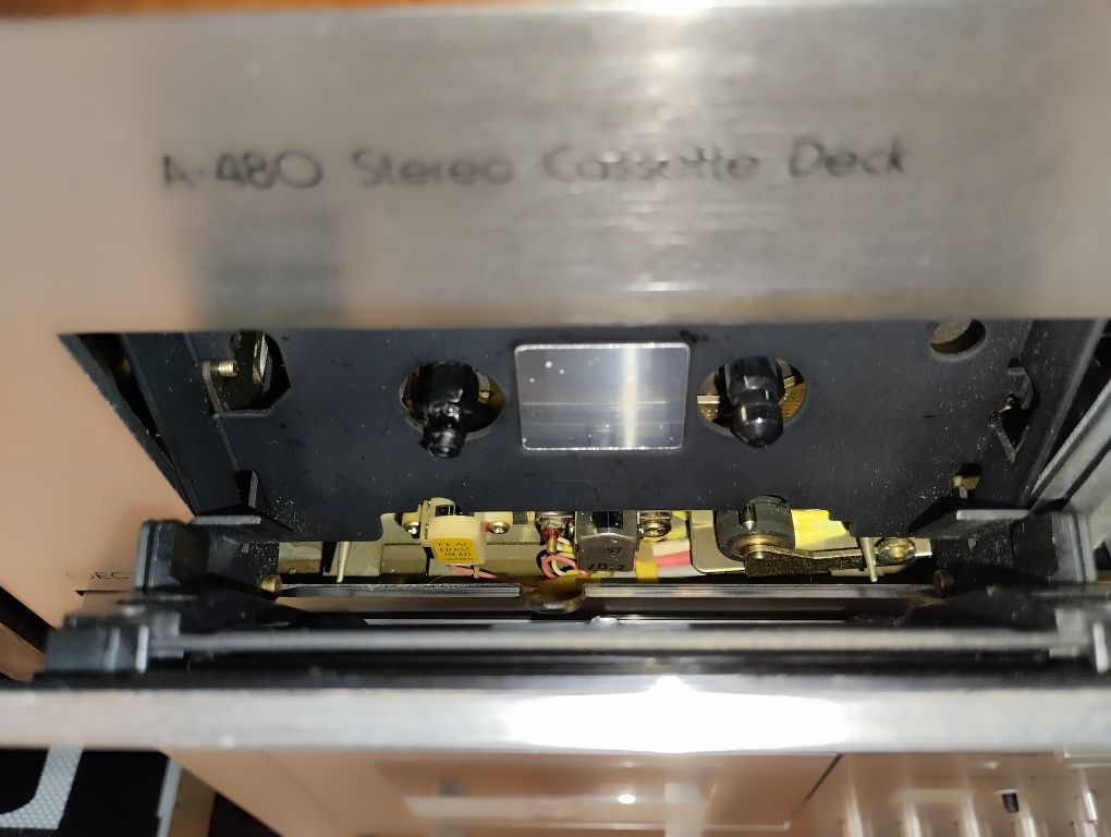 Магнитофон TEAC  A -480