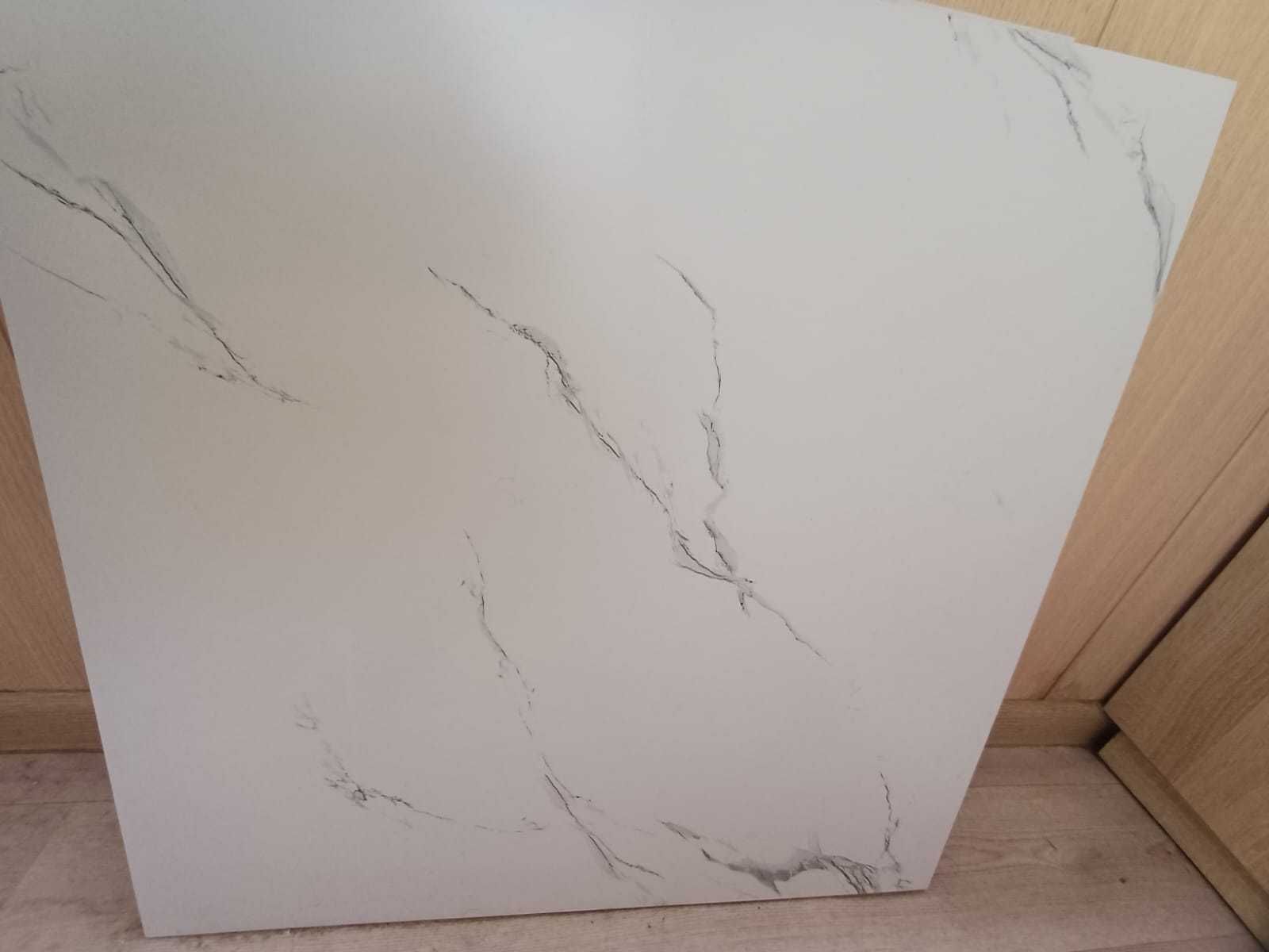 Продам керамогранит DIAMOND Ceramics Z66D06 60x60 см - 2.5 штуки