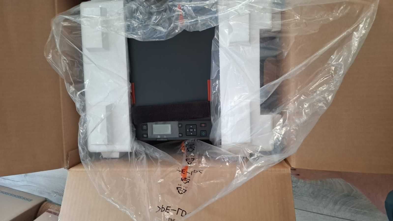 Принтер Canon  I-sensys MF-272