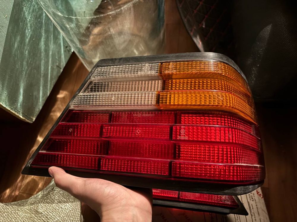 Стопсигнал на w124