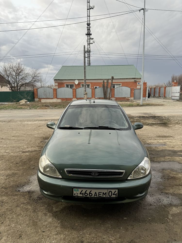 Kia Spectra на ходу состояние нормальное