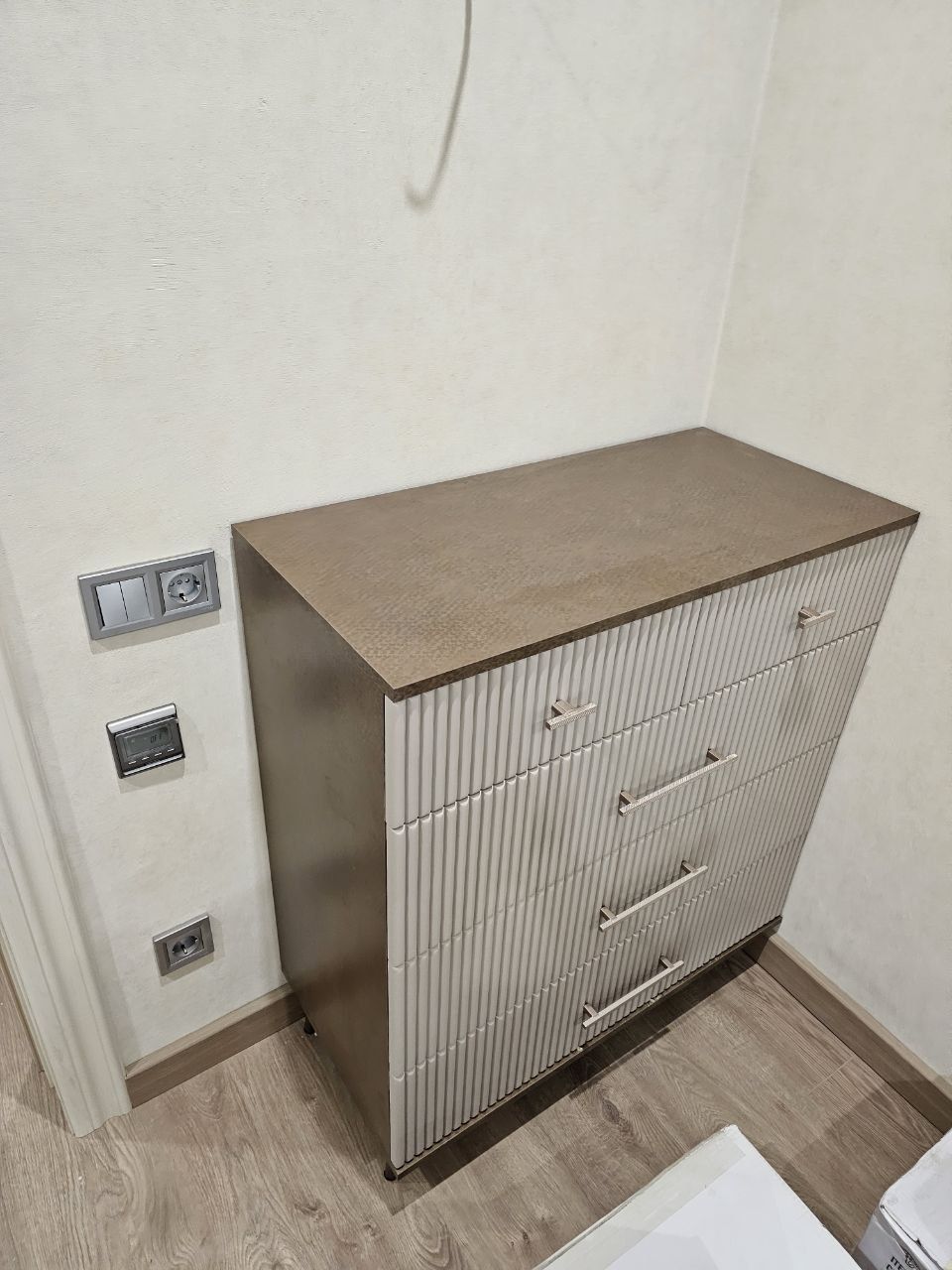 Шкаф в спальню. Шкаф. Комод, тумба на заказ. Недоро