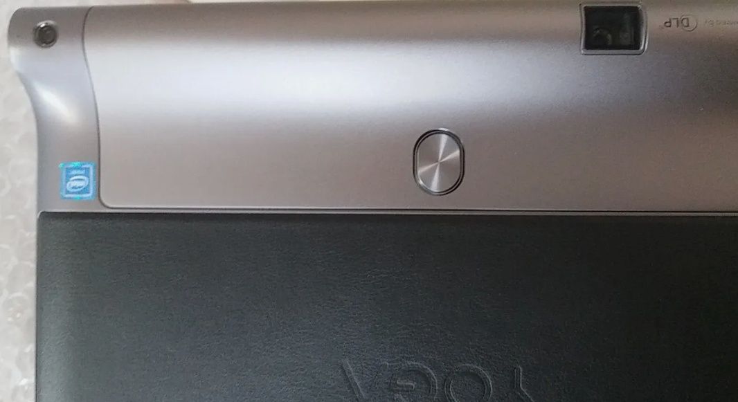 Lenovo Yoga Tab 3 Pro со встроенным проектором