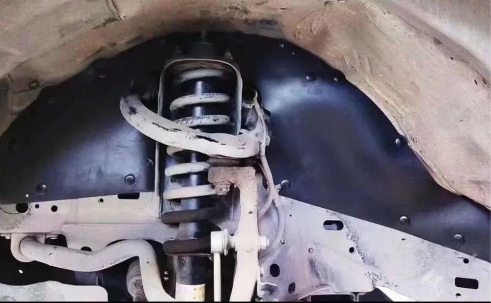 Обшивка капота Toyota Prado 120 утеплитель gx 470