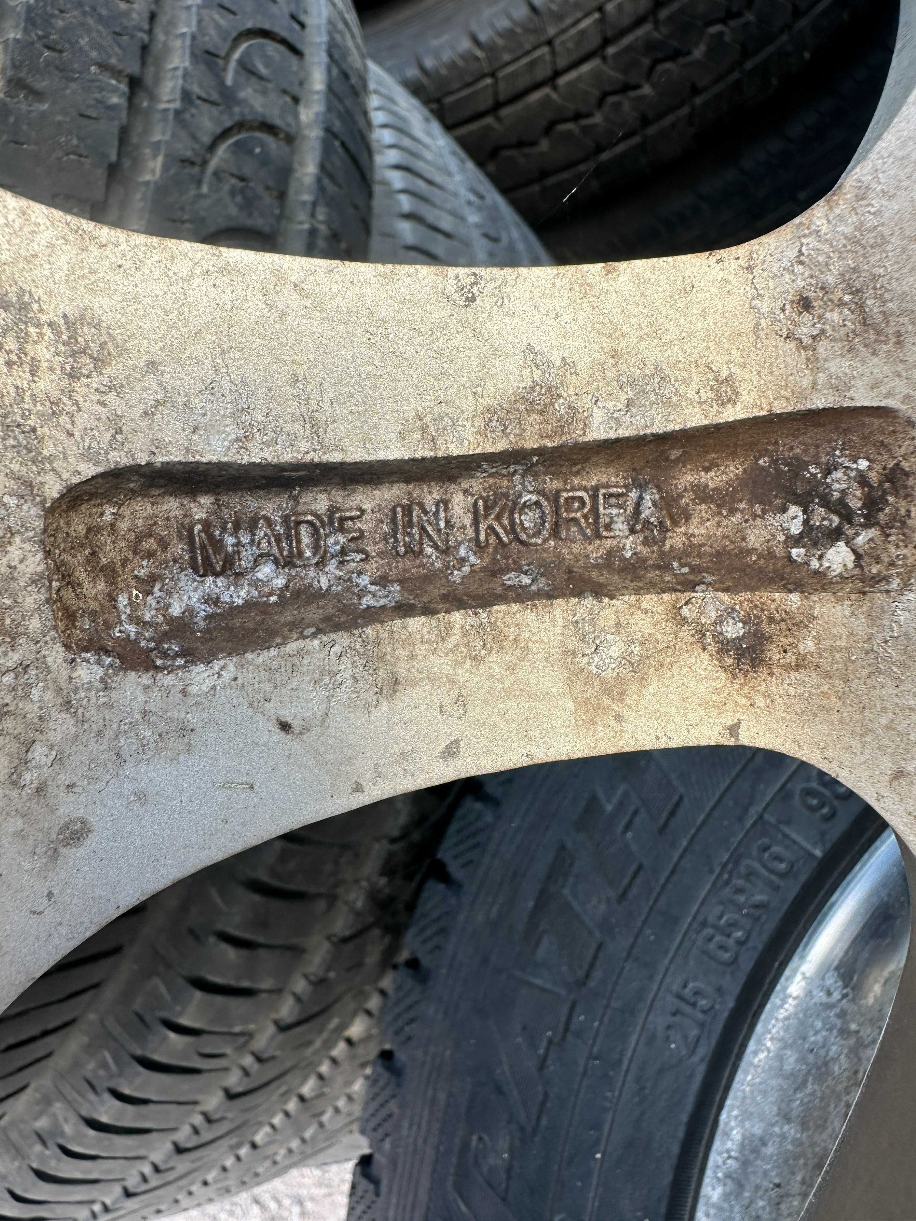Диски с резиной R16, Toyo 215/65 R16, 5/114.3 из Японии