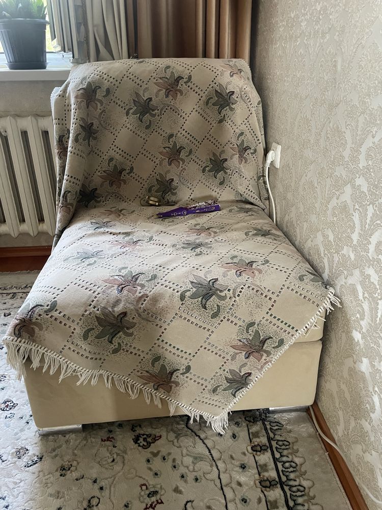 Продам стенку, диван турецкий , прихожку