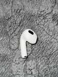 Продам оригинальный AirPods 3, ЛЕВЫЙ наушник