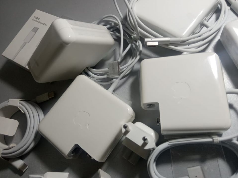 на MacBook 45W - зарядка, блок питания 45 ватт