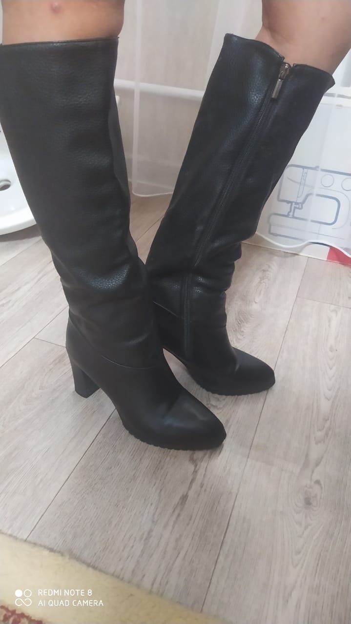 продам зимние сапоги