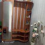 Прихожая в хоршем состоянии, не большая для небольшой квартире