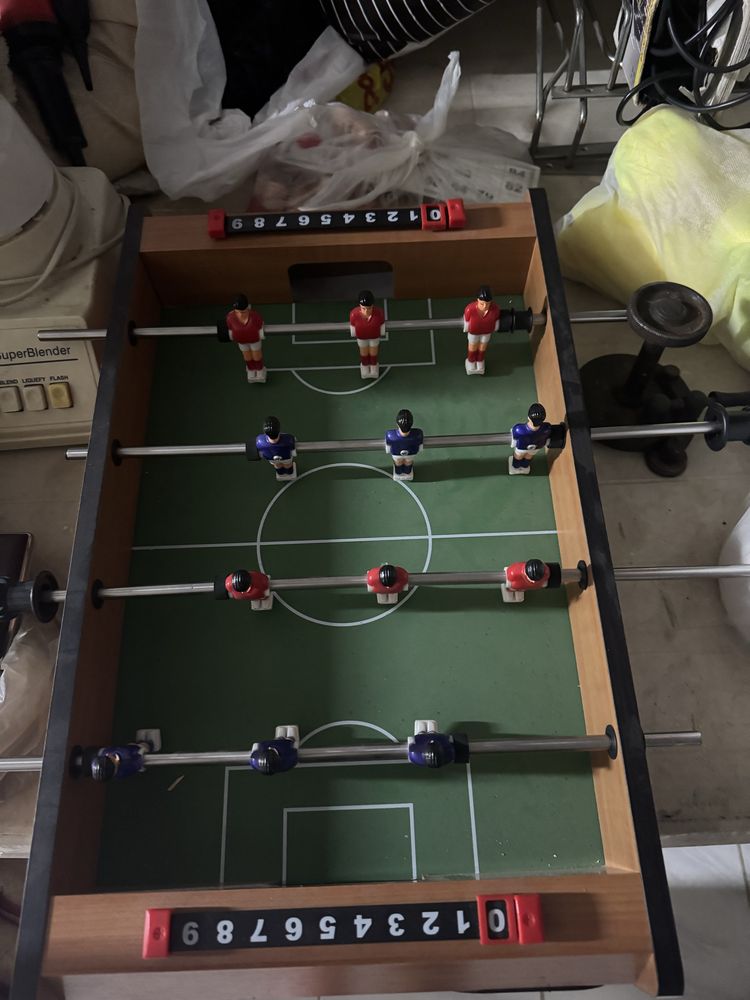 Продам настольную игру футбол