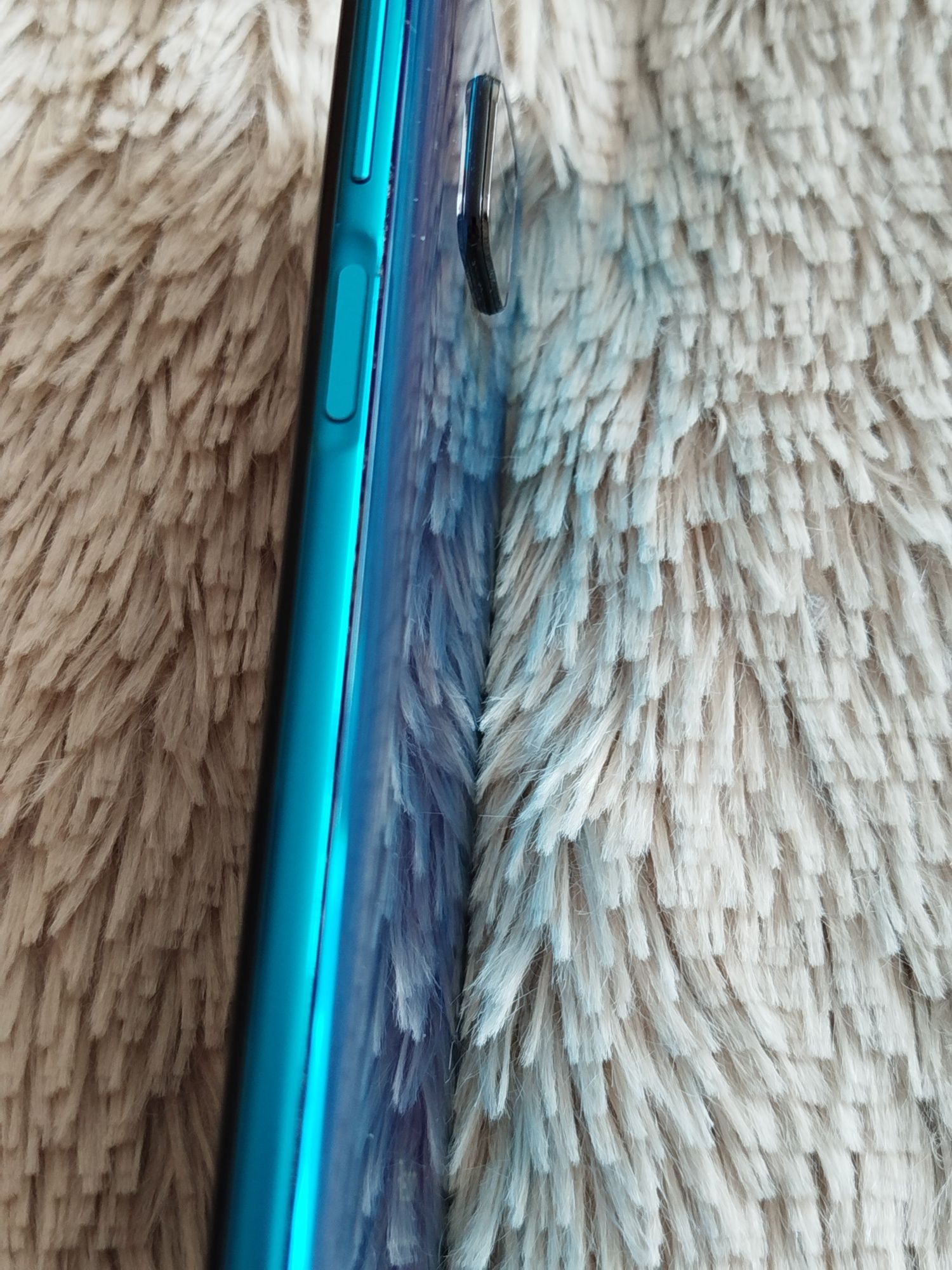 Продаю Redmi Note 9S