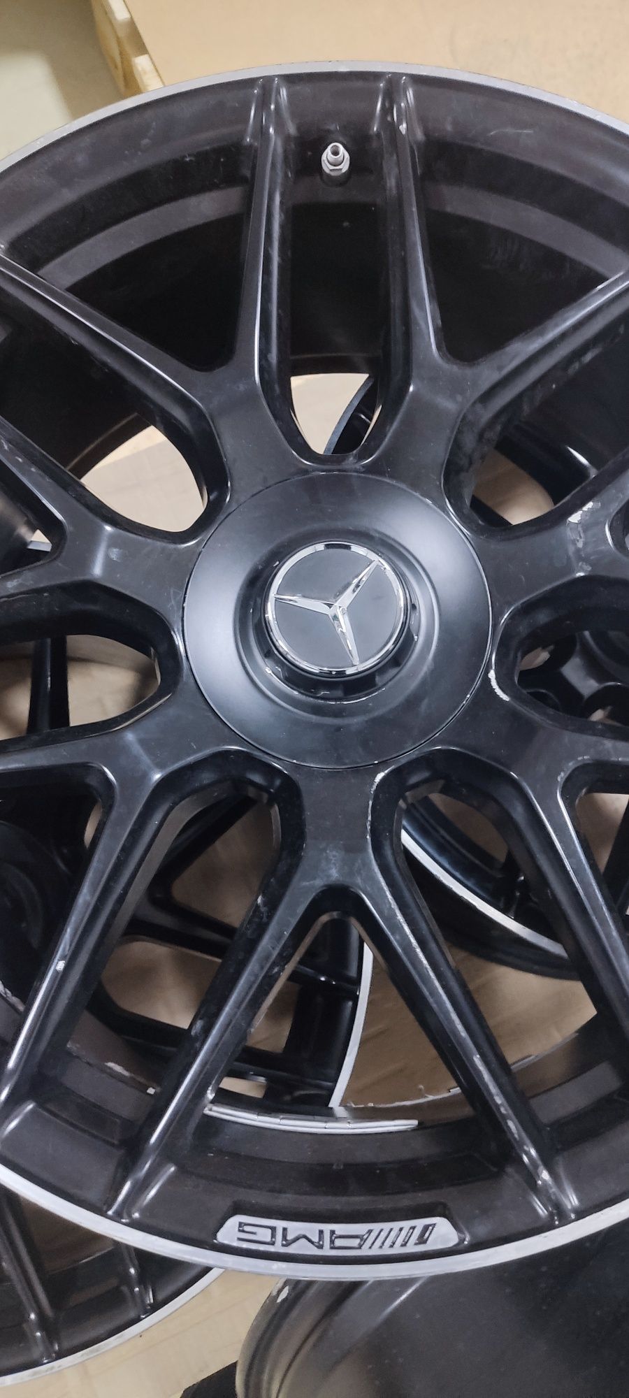 Шины AMG комплект, передние 255/40ZR20 задние 275/40R20