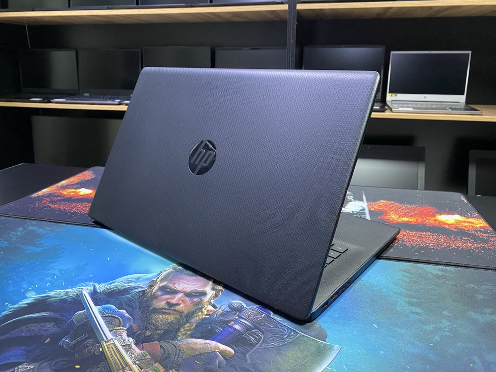 Ноутбук HP Laptop 17 AMD Ryzen 5-5500U! 8GB! SSD 512GB! Radeon Graphic