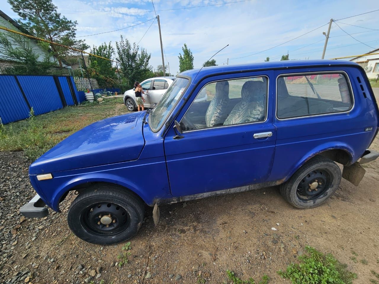 Продается Нива 2000 года