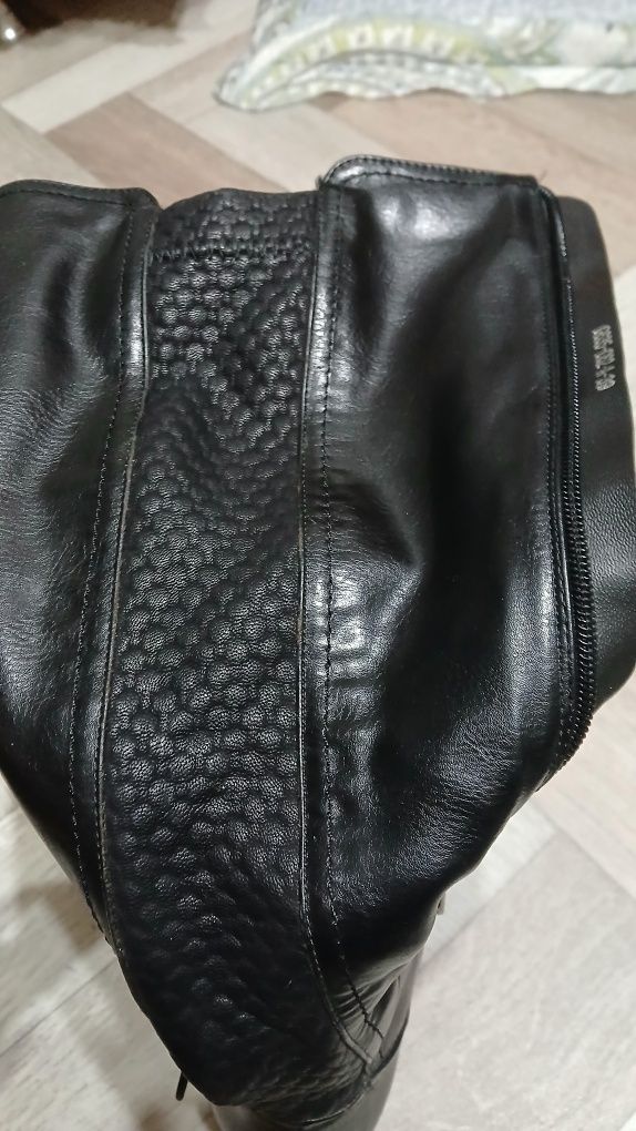 Сапоги зимние  продам.