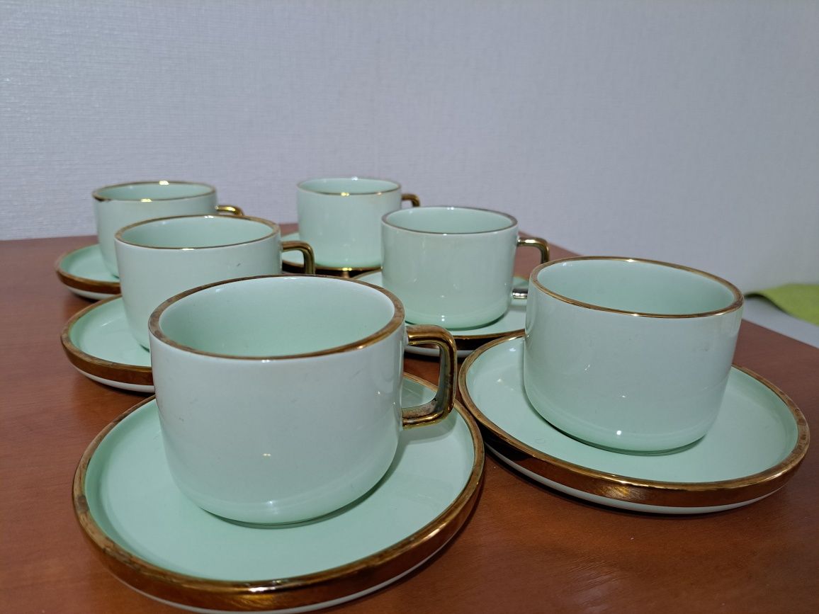 Продам 6 чайных пар